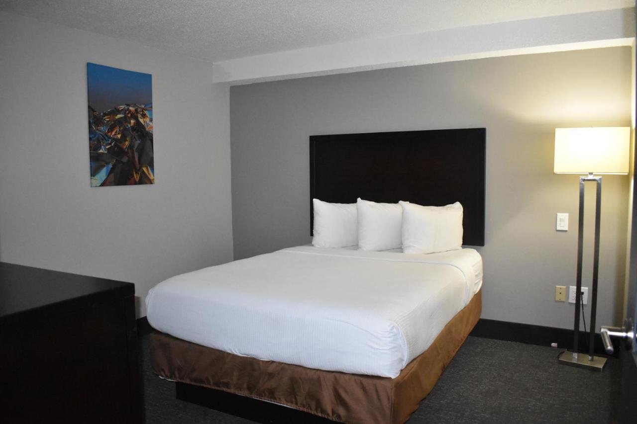 Wingate By Wyndham Atlanta Galleria/ Ballpark Смирна Екстериор снимка