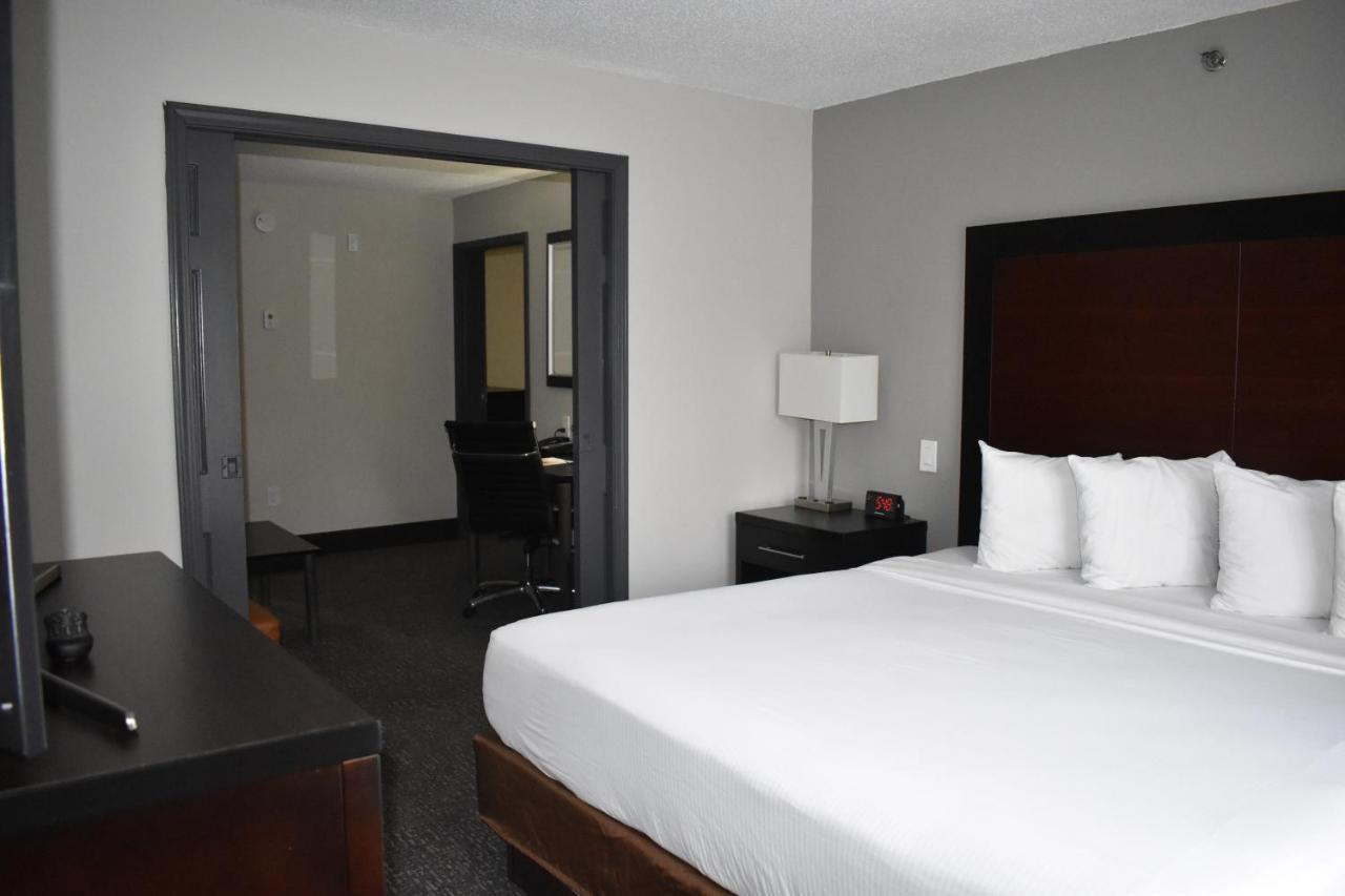 Wingate By Wyndham Atlanta Galleria/ Ballpark Смирна Екстериор снимка