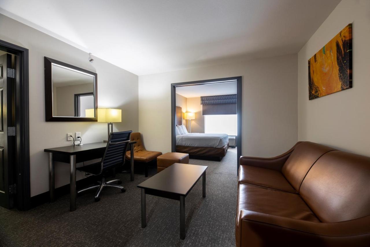 Wingate By Wyndham Atlanta Galleria/ Ballpark Смирна Екстериор снимка