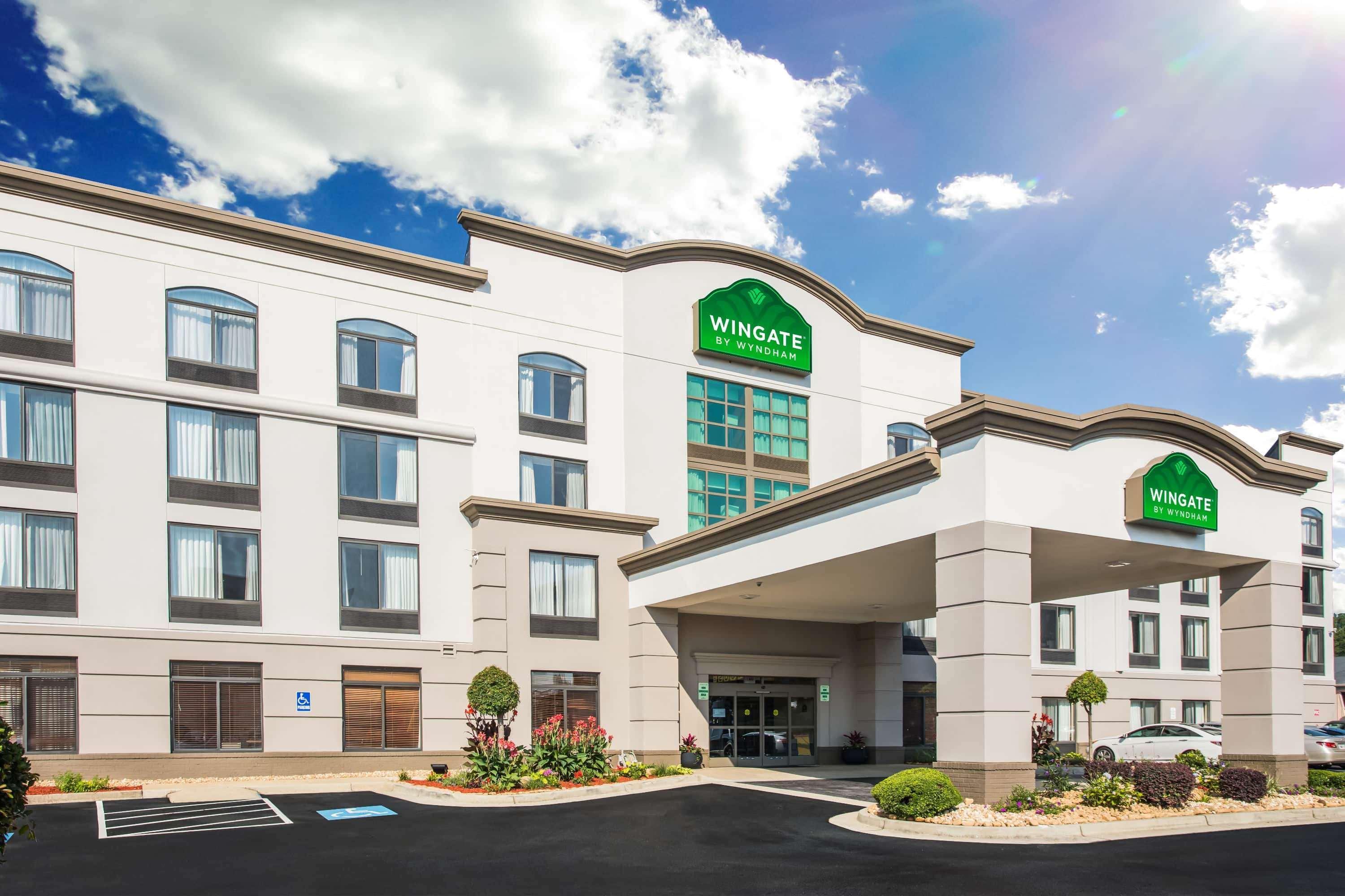 Wingate By Wyndham Atlanta Galleria/ Ballpark Смирна Екстериор снимка