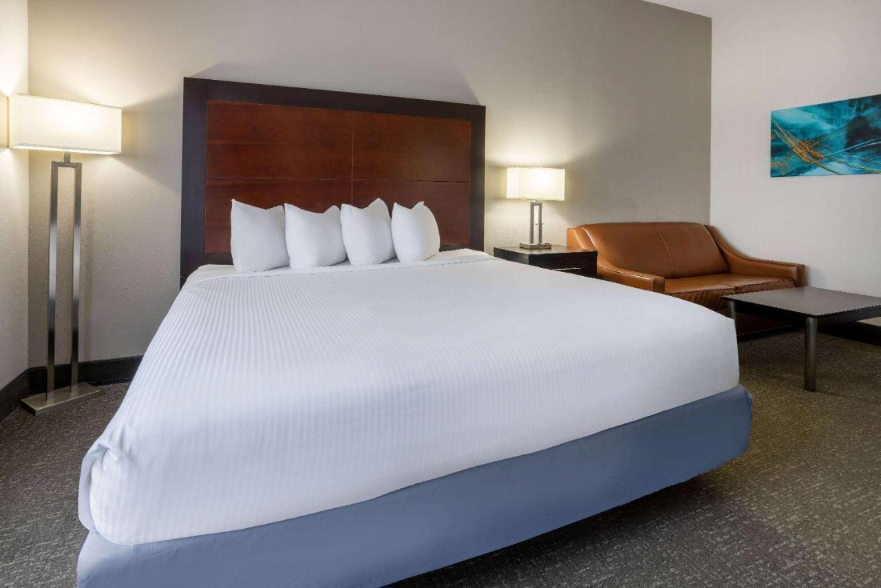 Wingate By Wyndham Atlanta Galleria/ Ballpark Смирна Екстериор снимка