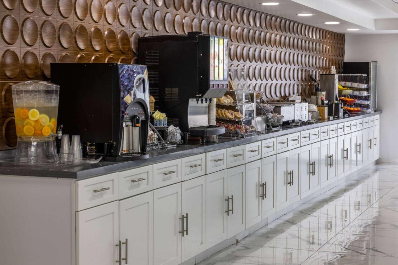 Wingate By Wyndham Atlanta Galleria/ Ballpark Смирна Екстериор снимка